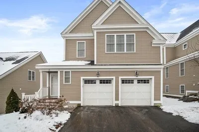 31 Longview Circle #90 1