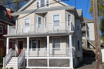 162-164 Langdon Ave #162