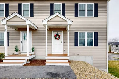 55 Riverside Dr #55 1