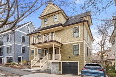 27 Summit Ave #27 1