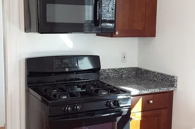22 Commonwealth Terrace #2