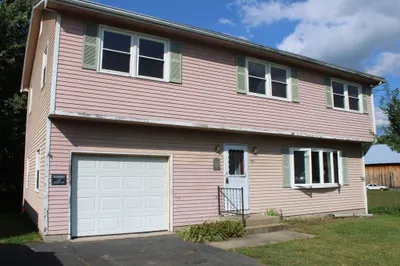 138 Chestnut St