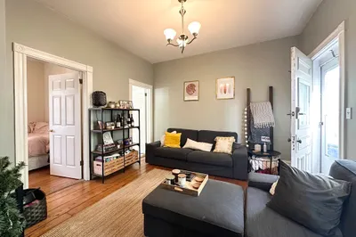 108 Beacon St #1R