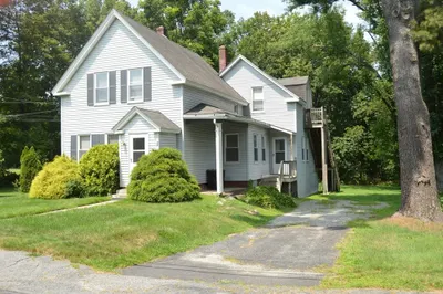 26 East Main St #2b 1