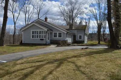 101 Putnam Hill Rd 1