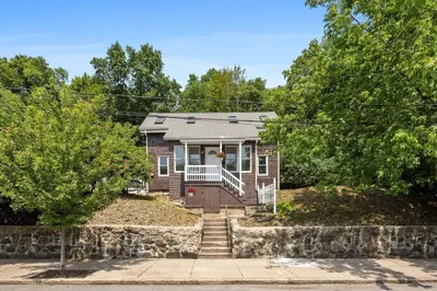 502 Salem St 1