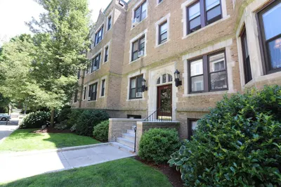 126 Babcock St #28