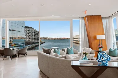 150 Seaport Blvd #PH1G