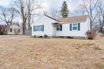 253 Stapleton Rd