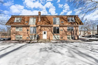 82 Boylston Ln #21 1