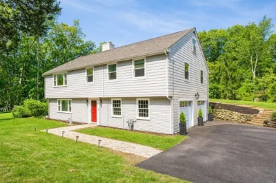 29 Canterbury Hill Rd 1