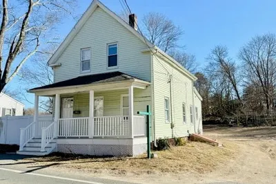 12 Smiths Ln 1