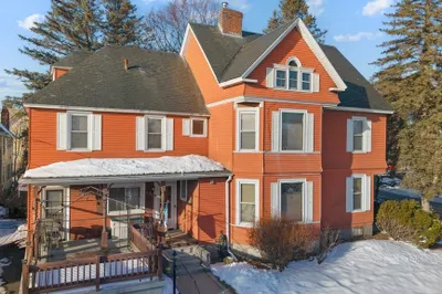 143 Summer St