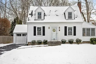 43 Edgewood Rd