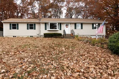 4 Juniper Ln