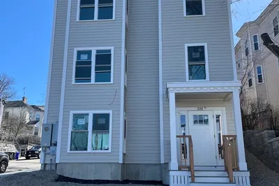 329 Columbia Rd #1
