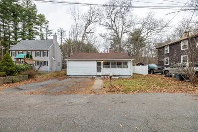 22 Nickerson Ave