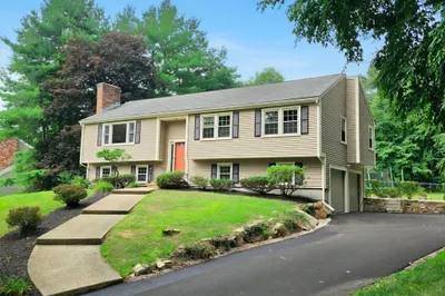 8 Woodridge Ln 1