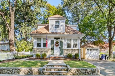 16 Carrolton Rd 1