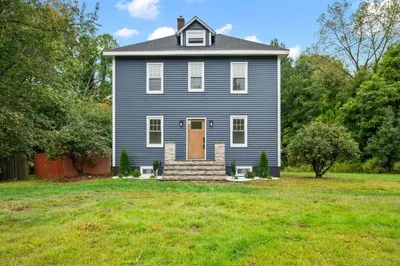 1020 Russell Rd 1