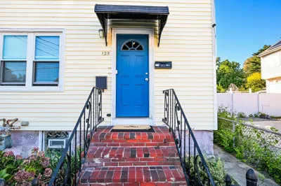 125 Field St 1