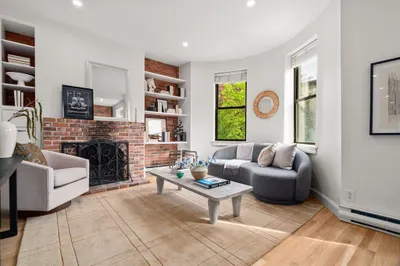 9 Albemarle Street #3