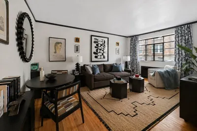 97 Strathmore Rd #2