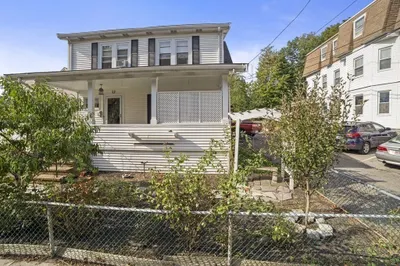209-213 Centre St 1