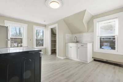 29 Allen St #3 1