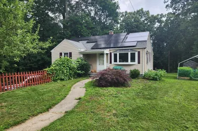 33 Delmor Ave