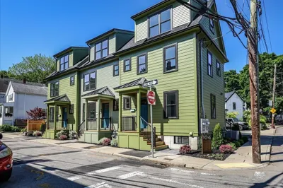 104 Jamaica St. #3