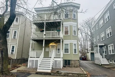 28 Melbourne St #3 1