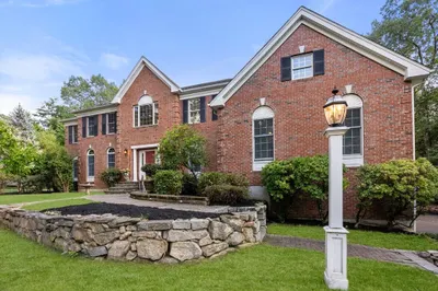 24 Greenwood Rd