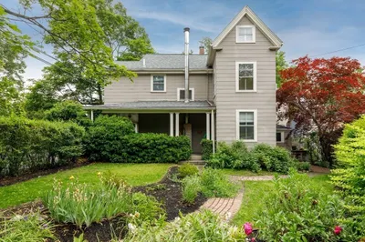106 Auburn St