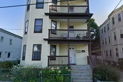 32 Huntington St 1