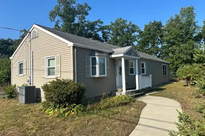 608 James St 1