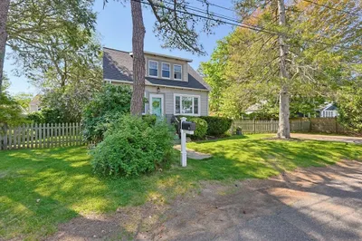 38 Sentinel St 1