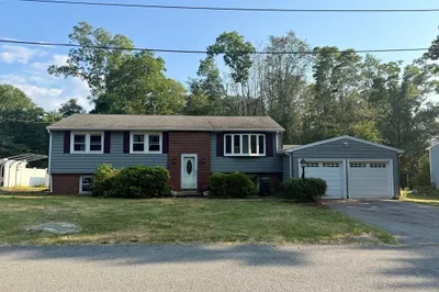7 Keith Dr