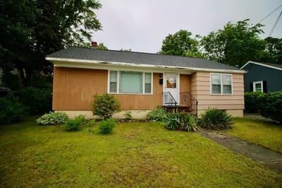 33 Willard Street 1