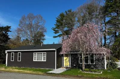 6 Upton St