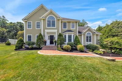 11 Stonebridge Rd