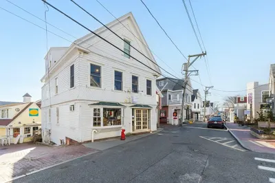 353 Commercial Street