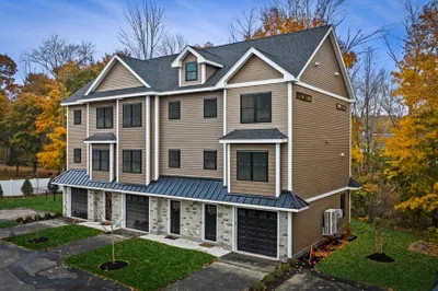 9 Acton Rd #17