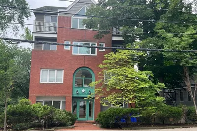 121 Longwood Ave #4B