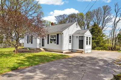 27 Taylor St 1