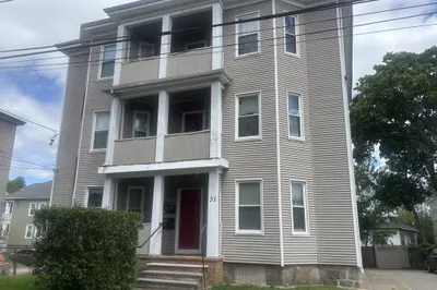 31 Bunker Ave 1
