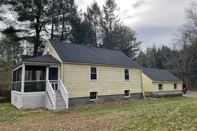 8 Brook Lane 1