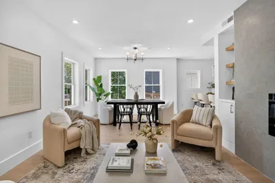 131 Hudson Street #2