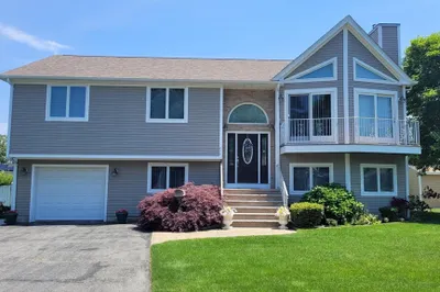 494 Oliver St 1