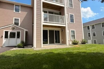 6 Marc Dr #6B8 1